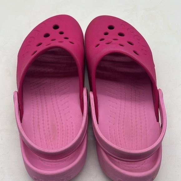 CROCS Hot Pink Clog Sandals Size J2. CR3776C - Picture 4 of 7